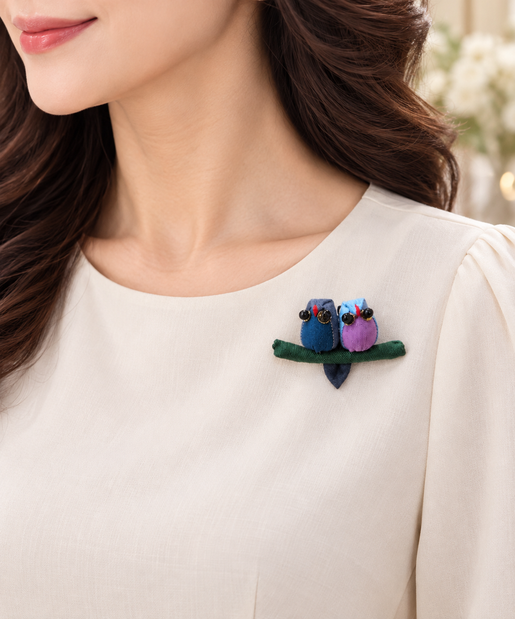 Korean Garden Lovebird Brooch