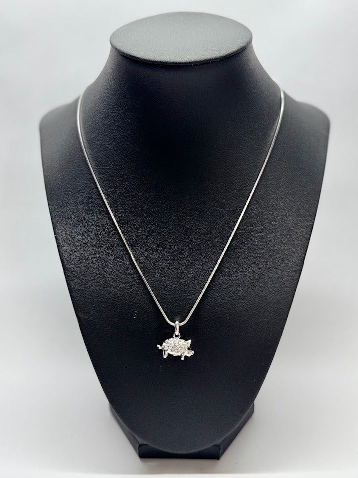 Sparkling Piggy White Gold Necklace